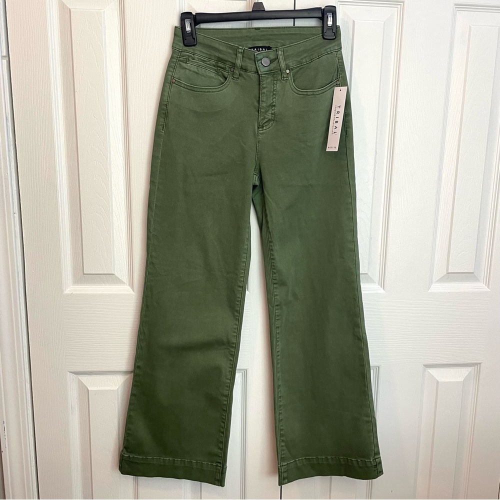 Tribal Olive Green Comfort Stretch Wide-Leg Jeans. Size 0 Petite. NWT